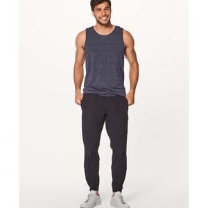 Lululemon black in mind pant 29" inseam - size medium